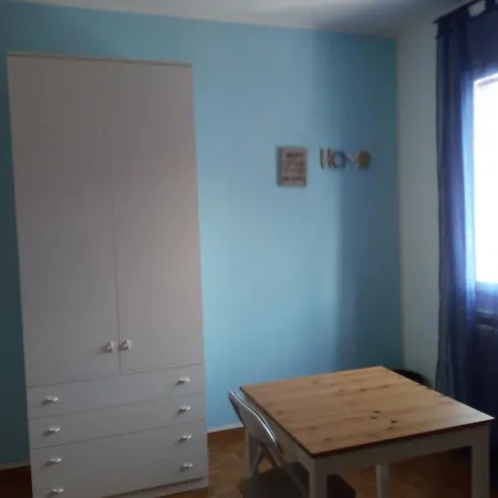 Taramelli - Garage Per Bici O 2 Moto فندق مبيت وإفطار ترينتو